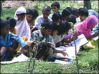 मिलीजुली है प्राथमिक शिक्षा की हालत मिलीजुली है प्राथमिक शिक्षा की हालत