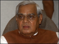 वाजपेयी की तबियत बिगड़ी वाजपेयी की तबियत बिगड़ी