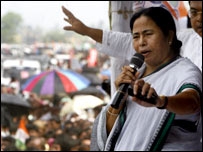 तृणमूल के साथ सशर्त गठबंधन: कांग्रेस तृणमूल के साथ सशर्त गठबंधन: कांग्रेस