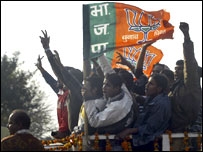 मुद्दों के द्वंद्व से जूझ रही है भाजपा मुद्दों के द्वंद्व से जूझ रही है भाजपा