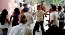 'श्रीराम सेना देश के लिए ख़तरा' 'श्रीराम सेना देश के लिए ख़तरा'