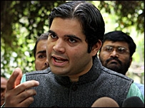 खरी-खरी: 'वरुण को फटकार पड़े, जमकर...' खरी-खरी: 'वरुण को फटकार पड़े, जमकर...'