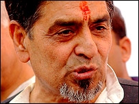 टाइटलर की उम्मीदवारी सोनिया के हाथ में टाइटलर की उम्मीदवारी सोनिया के हाथ में