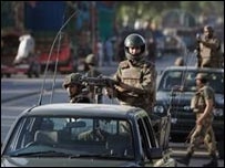 तालेबान के एक अड्डे पर कमांडो उतारे गए तालेबान के एक अड्डे पर कमांडो उतारे गए