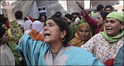 शोपियां: फिर पोस्टमार्टम कराने का आदेश शोपियां: फिर पोस्टमार्टम कराने का आदेश