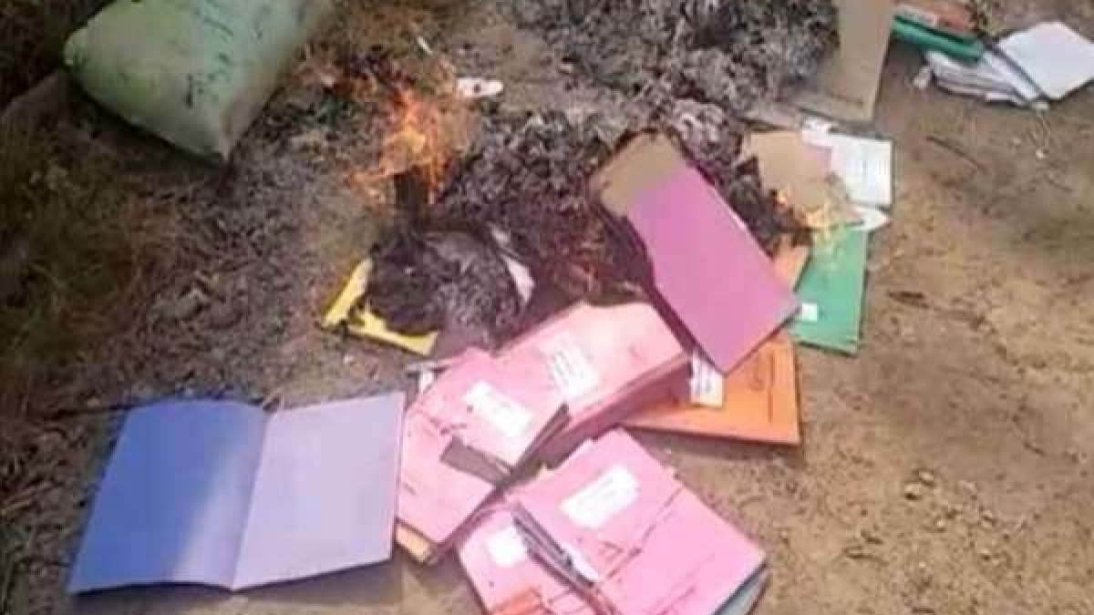 files burned before the vacant housing of former Home Minister Ramsevak Paikra in Chhattisgarh files burned before the vacant housing of former Home Minister Ramsevak Paikra in Chhattisgarh