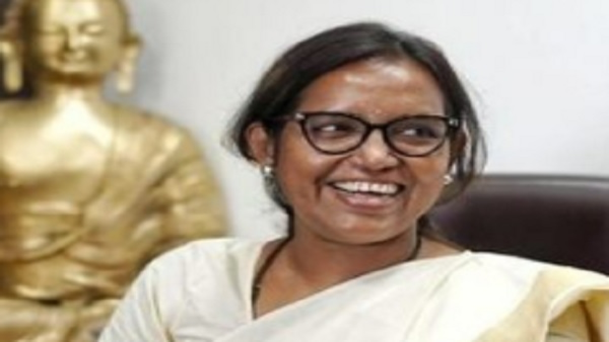 महाराष्ट्र की स्कूल शिक्षा मंत्री गायकवाड़ कोरोना संक्रमित महाराष्ट्र की स्कूल शिक्षा मंत्री गायकवाड़ कोरोना संक्रमित