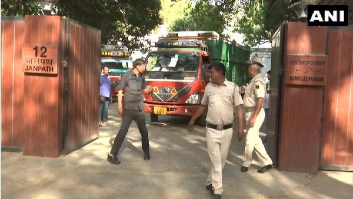 Govt sends team to evict Ram Vilas Paswan family from 12, Janpath Govt sends team to evict Ram Vilas Paswan family from 12, Janpath