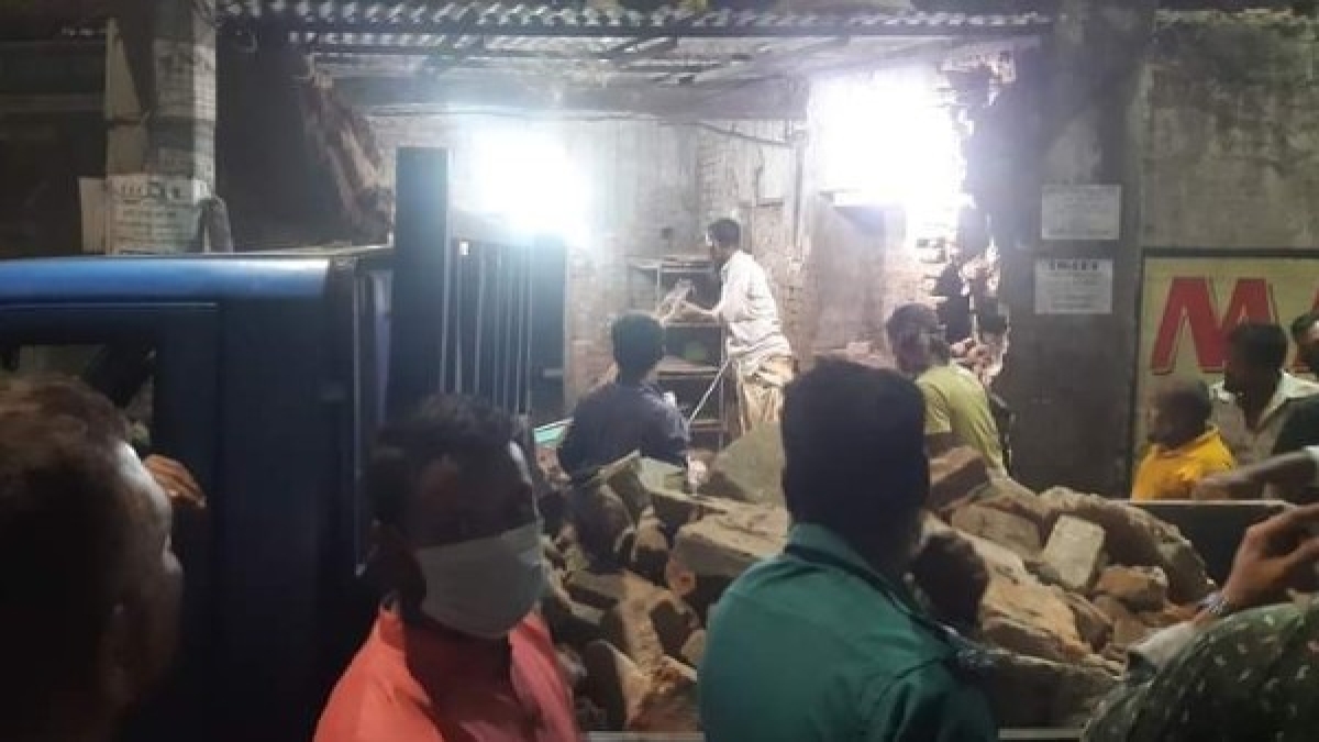 काली माता मंदिर में तोड़फोड़