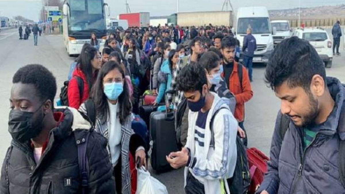 भारत लौटे यूक्रेन में फंसे छात्र