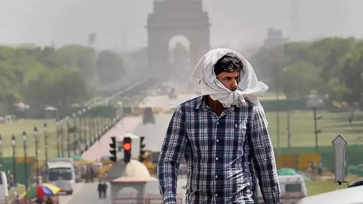 दिल्ली में पड़ेगी जोर की गर्मी