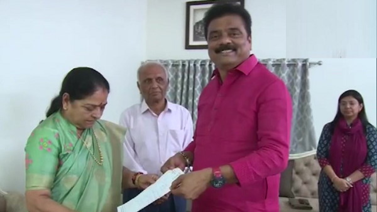 Gujarat: Ashwin Kotwal Congress MLA from Khedbrahma resigned from the Gujarat assembly Gujarat: Ashwin Kotwal Congress MLA from Khedbrahma resigned from the Gujarat assembly
