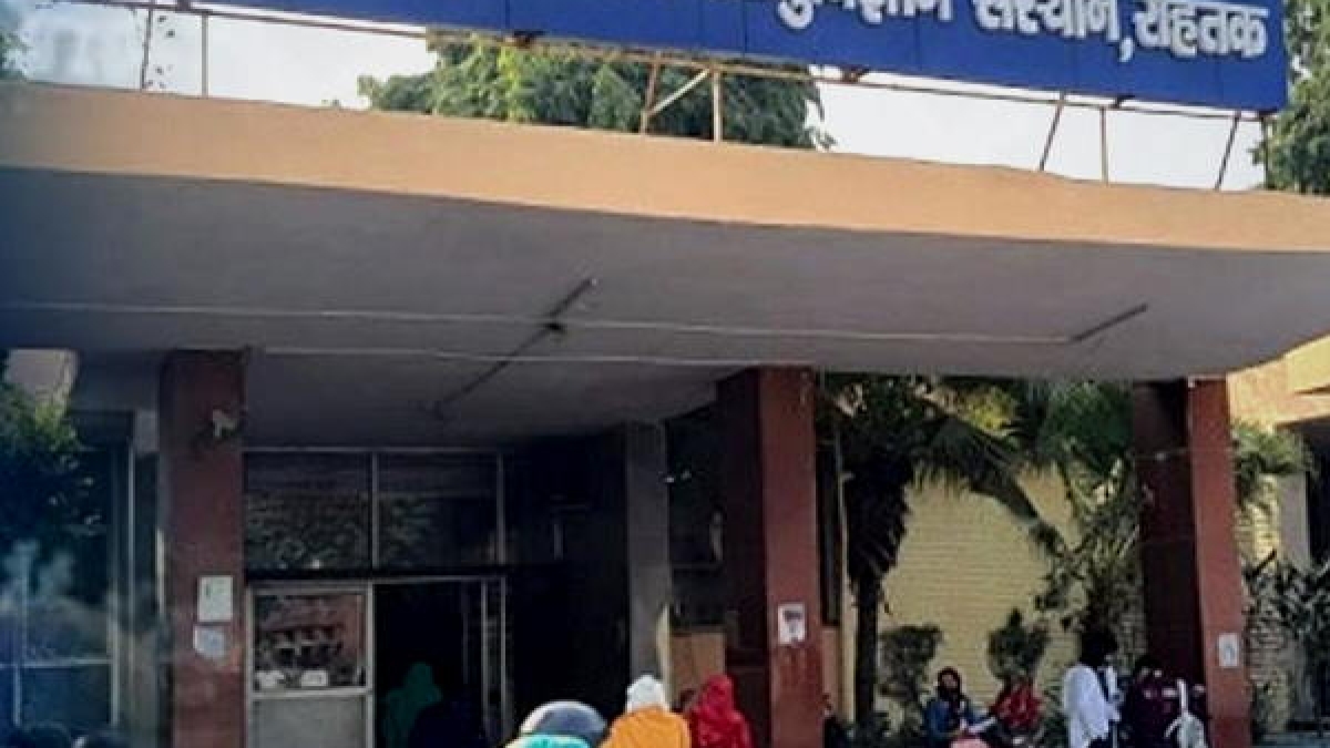 मुंह बंद, नाक का छिद्र छोटा, तालू में भी छेद था
