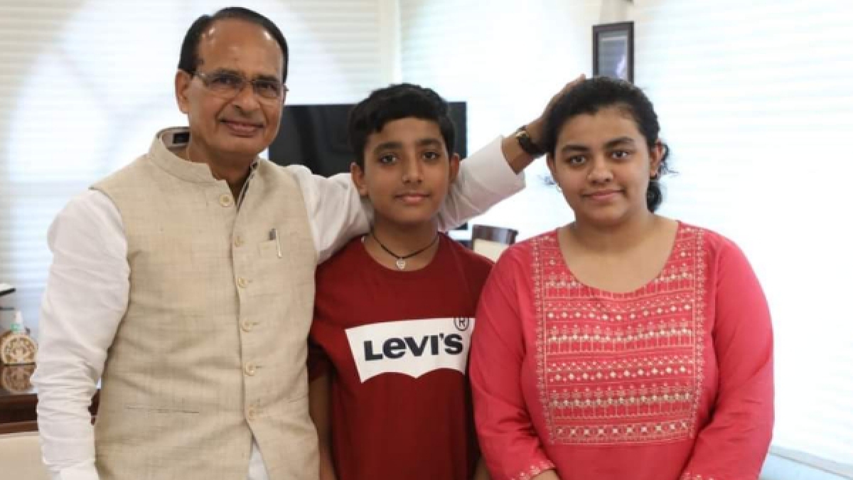 भोपाल में छात्रा की मदद के लिए आगे आए सीएम शिवराज भोपाल में छात्रा की मदद के लिए आगे आए सीएम शिवराज