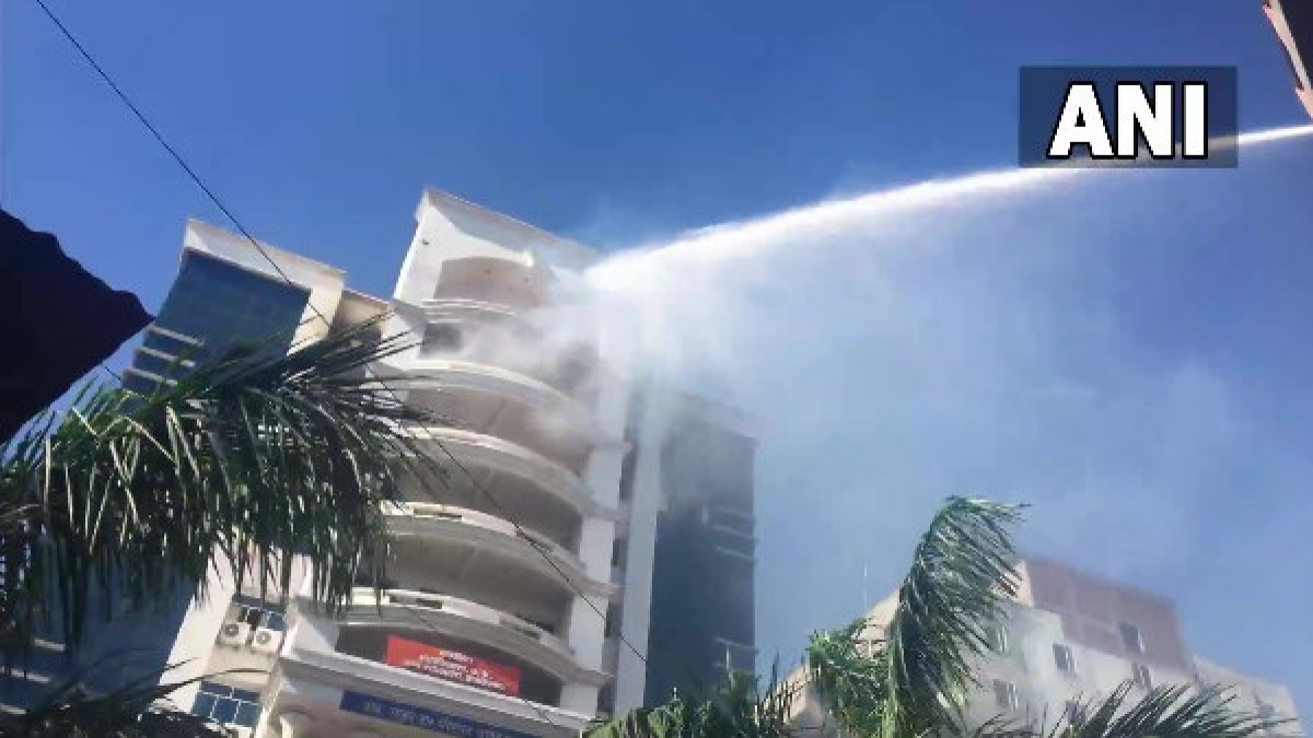 Fire breaks out in Uttar Pradesh Advocate General office building Fire breaks out in Uttar Pradesh Advocate General office building