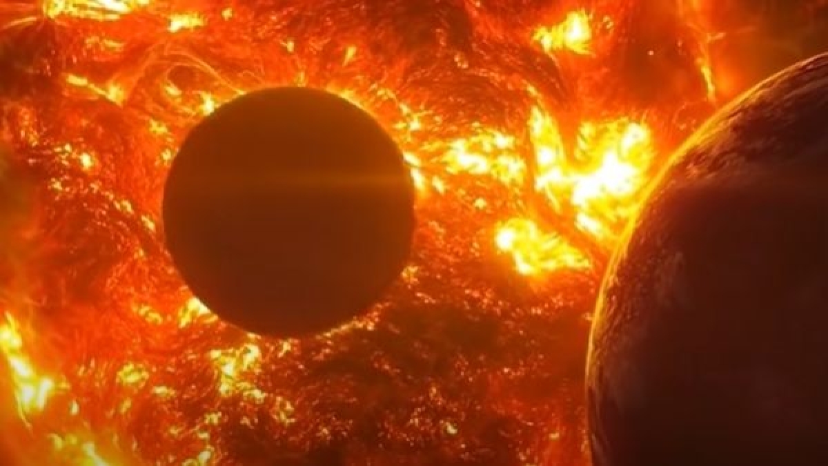 कल धरती से टकराएगा सौर तूफान