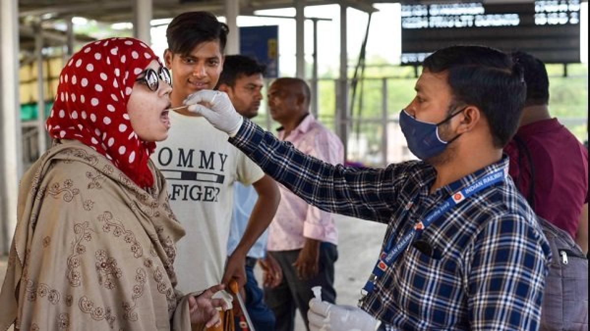 coronavirus update cases: India reports 9,520 fresh cases and 12,875 recoveries in the last 24 hours coronavirus update cases: India reports 9,520 fresh cases and 12,875 recoveries in the last 24 hours