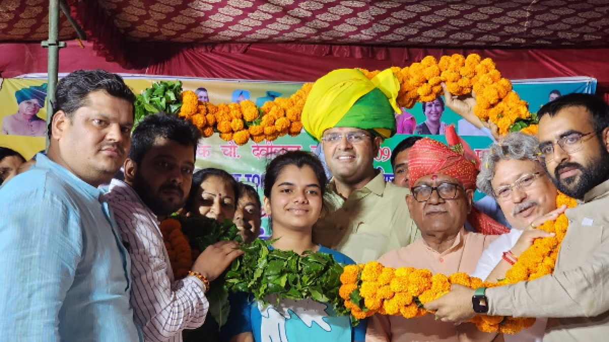 E library to be built in all 108 blocks of Haryana: Deputy CM Dushyant Chautala E library to be built in all 108 blocks of Haryana: Deputy CM Dushyant Chautala