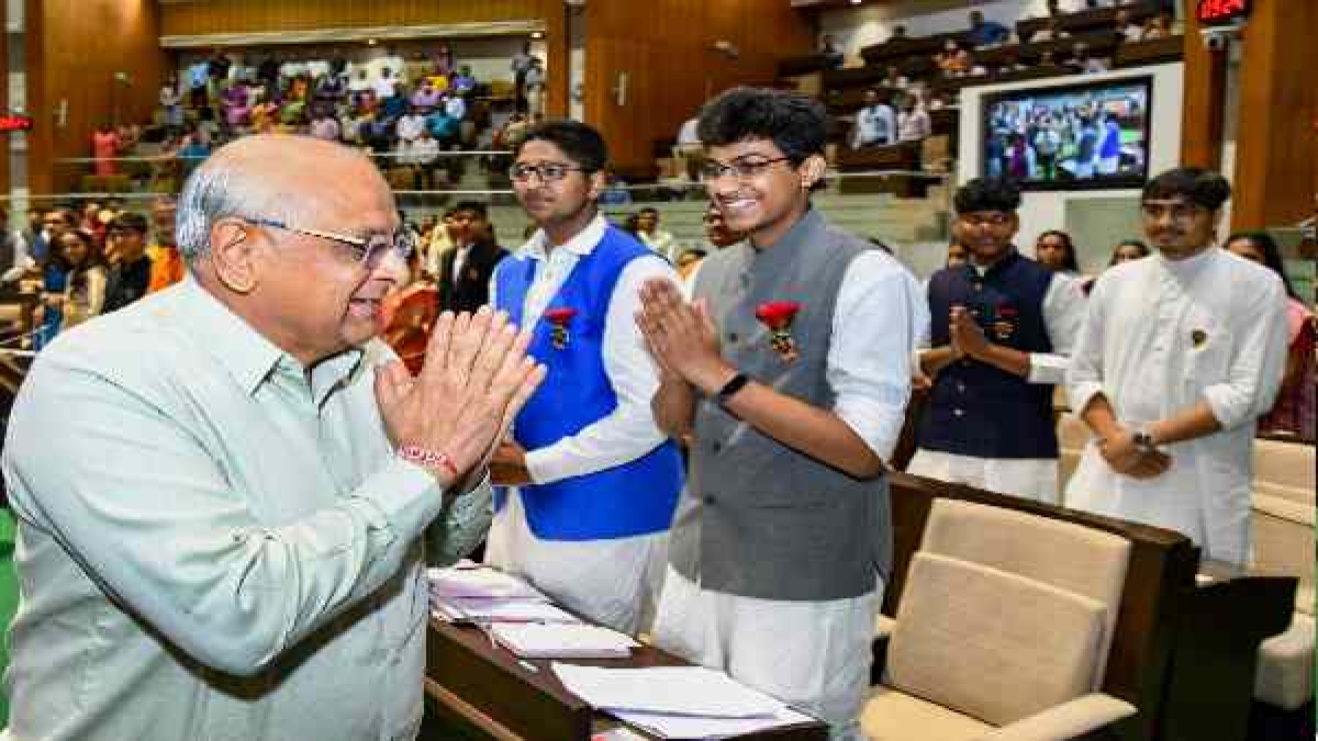 Gujarat government is providing financial assistance and stipend to make law graduates self-reliant Gujarat government is providing financial assistance and stipend to make law graduates self-reliant