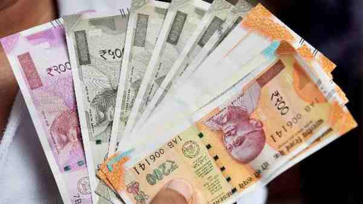 Kanpur News: 42 lakh rupees rotted in currency chest of PNB bank Kanpur News: 42 lakh rupees rotted in currency chest of PNB bank