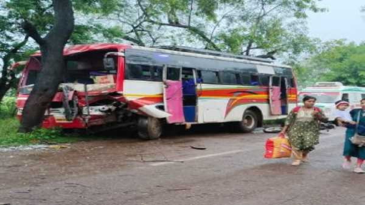 दुर्ग-बेमेतरा स्टेट हाइवे पर हुआ हादसा