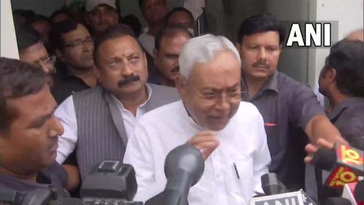 विधायकों को कैसे तोड़ रही भाजपा