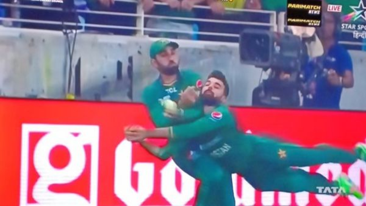 19वें ओवर में छोड़ा आसान कैच