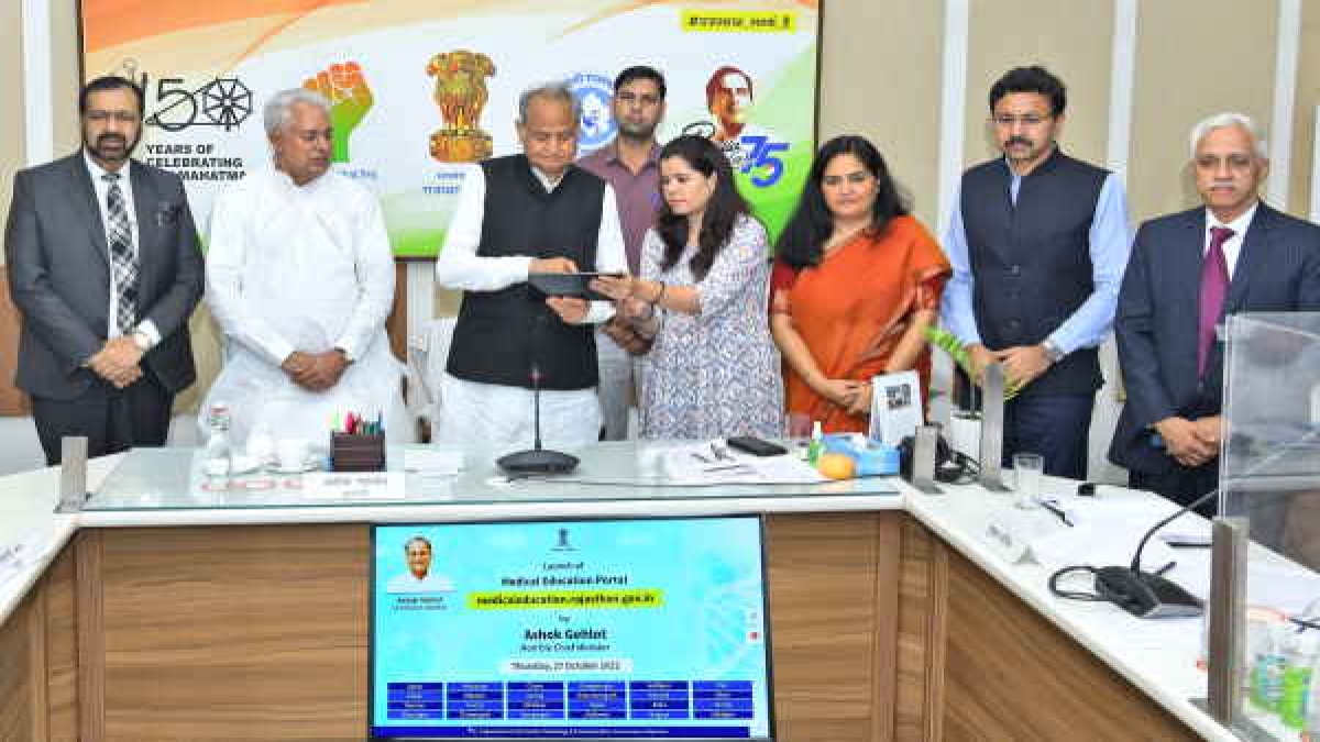 सीएम गहलोत ने की केंद्र सरकार की तारीफ