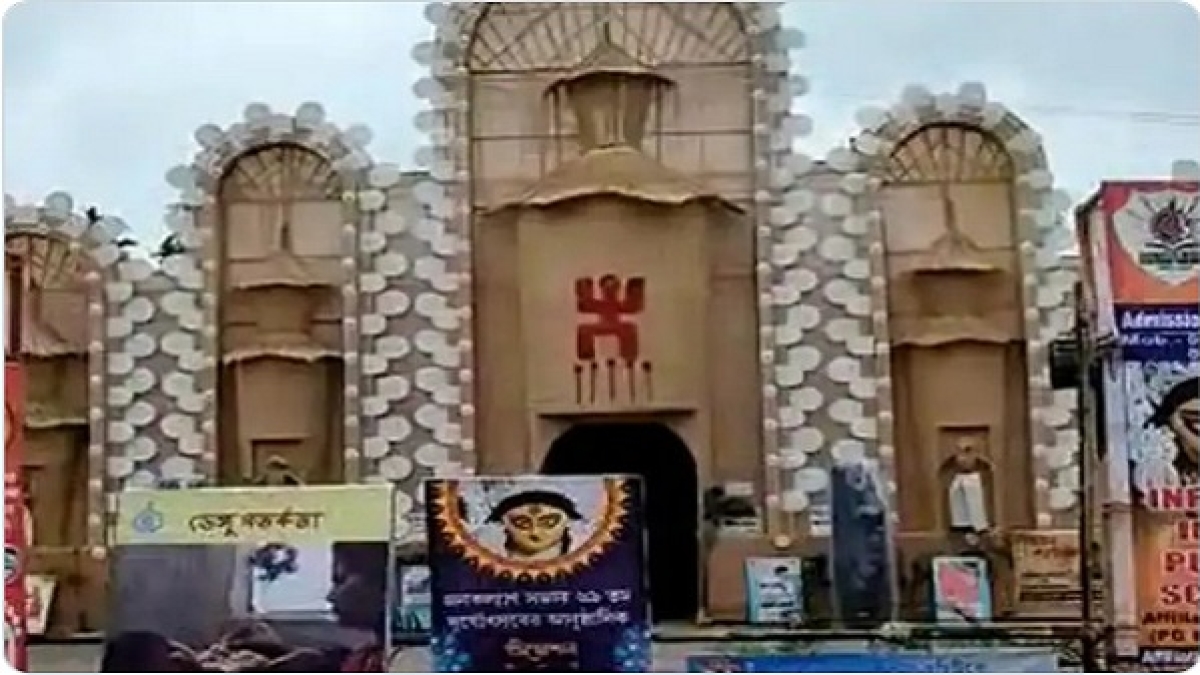 आर्थिक स्थिति की वजह से नहीं खरीद पाते कपड़े