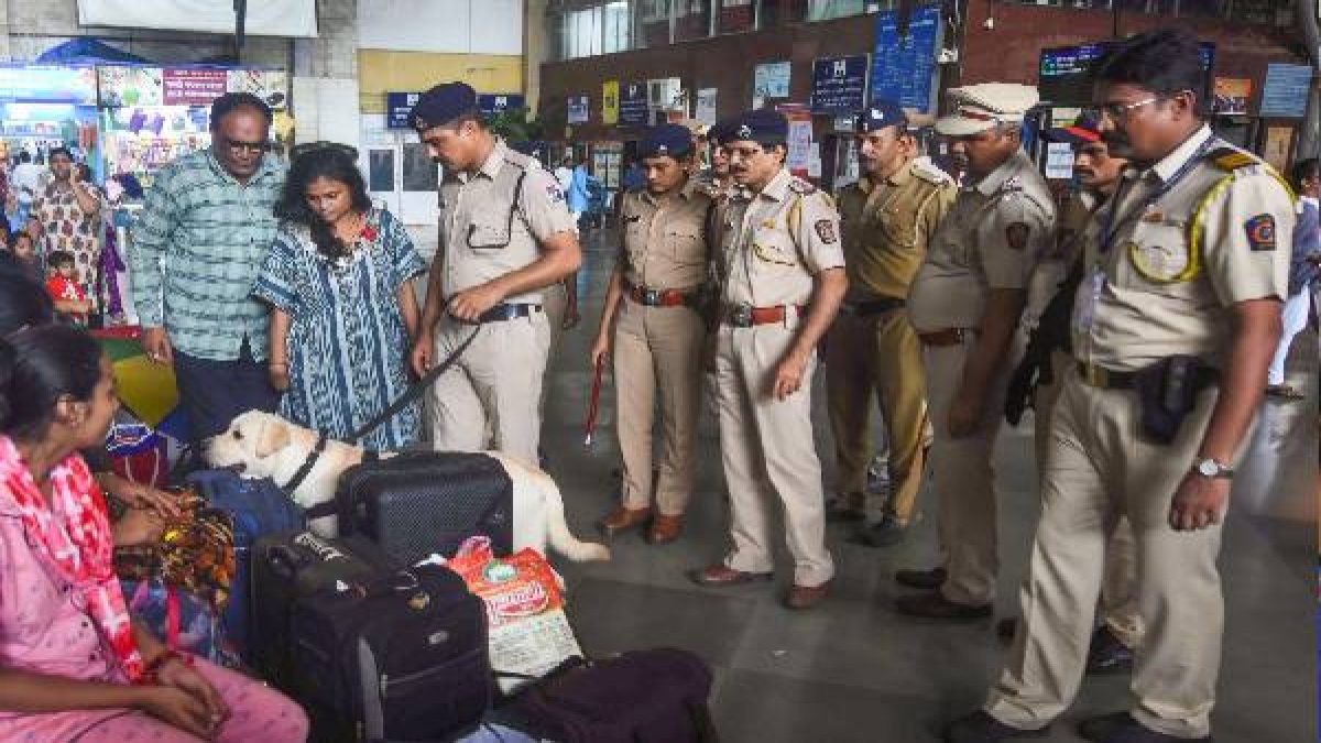 Mumbai police Mumbai police