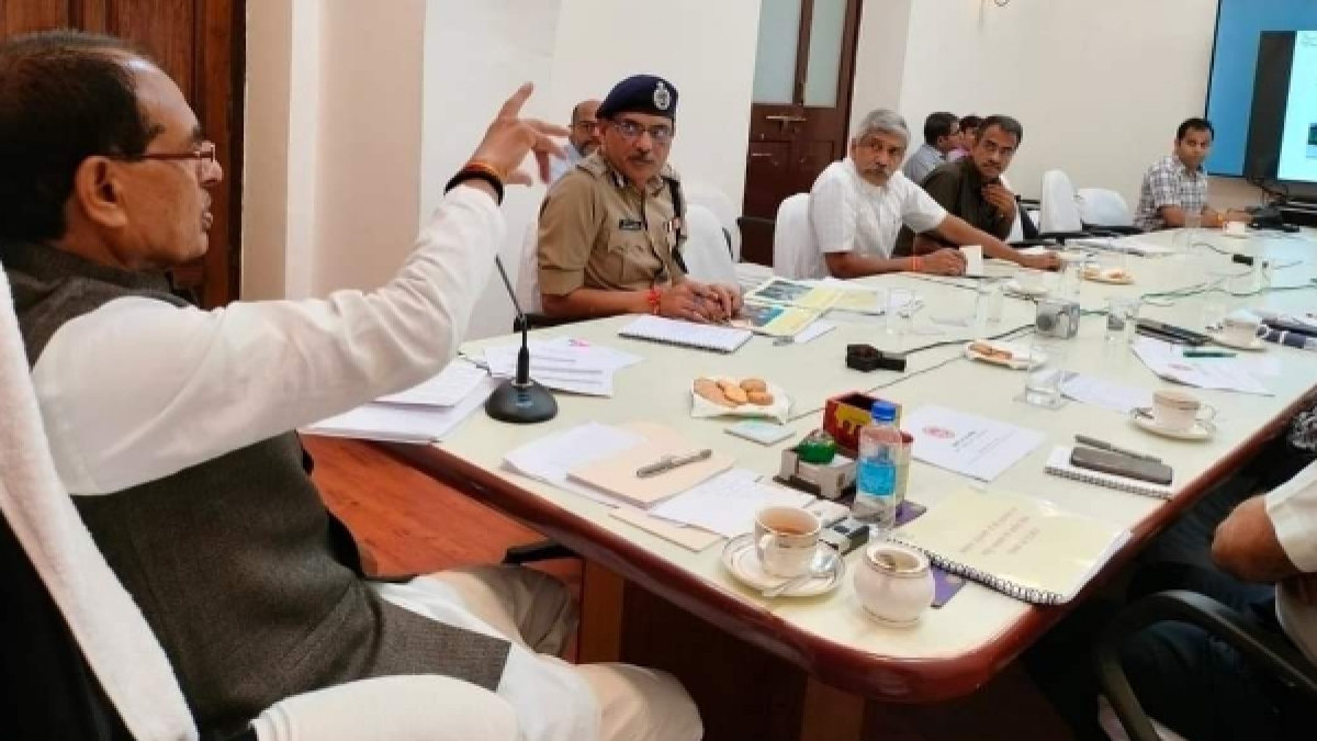नशे के अवैध व्यापार के खिलाफ इंटेलिजेंस का करें प्रयोग : CM