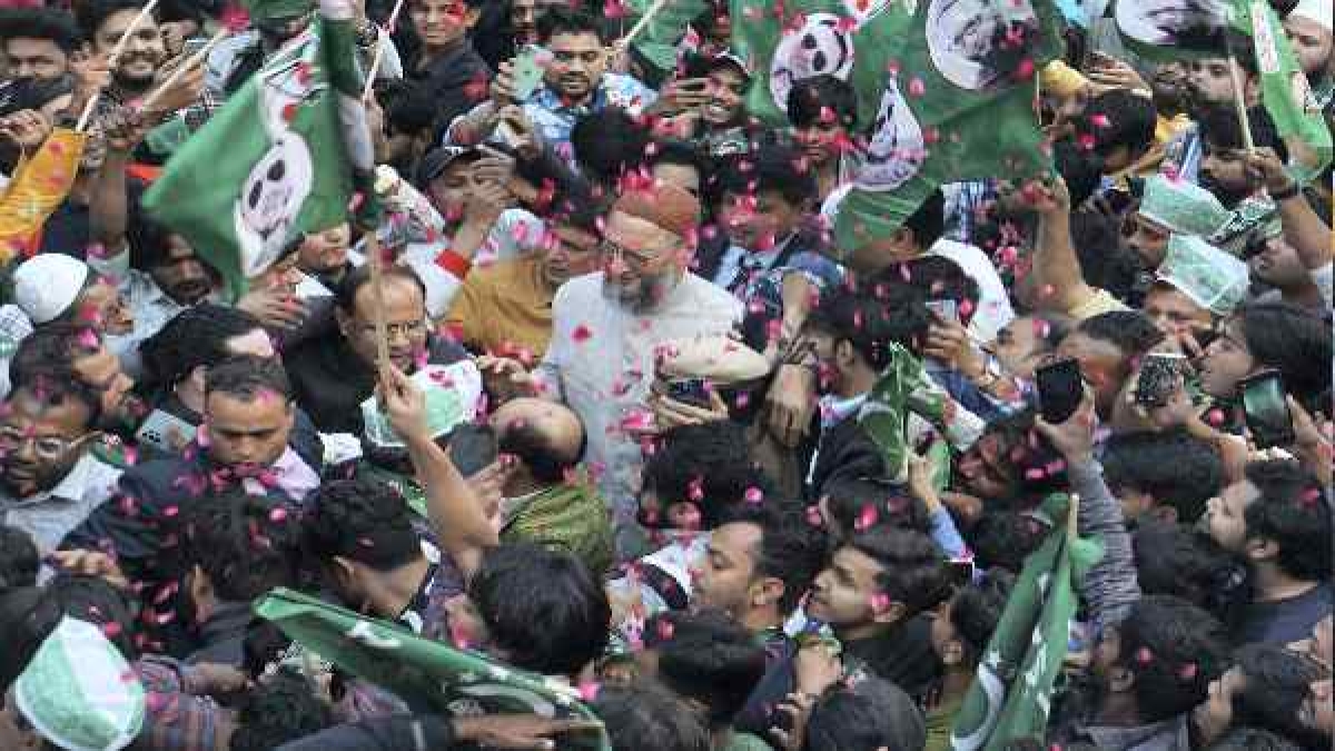 mcd-election-2022-asaduddin-owaisi-calls-delhi-cm-arvind-kejriwal-the-narendra-modi-of-2013 mcd-election-2022-asaduddin-owaisi-calls-delhi-cm-arvind-kejriwal-the-narendra-modi-of-2013