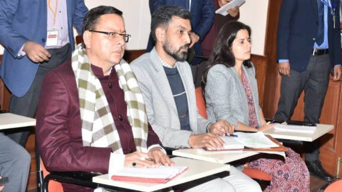 CM pushkar singh Dhami suddenly arrived camp Mussoorie Strong Uttarakhand 25 contemplation feedback meeting officials CM pushkar singh Dhami suddenly arrived camp Mussoorie Strong Uttarakhand 25 contemplation feedback meeting officials