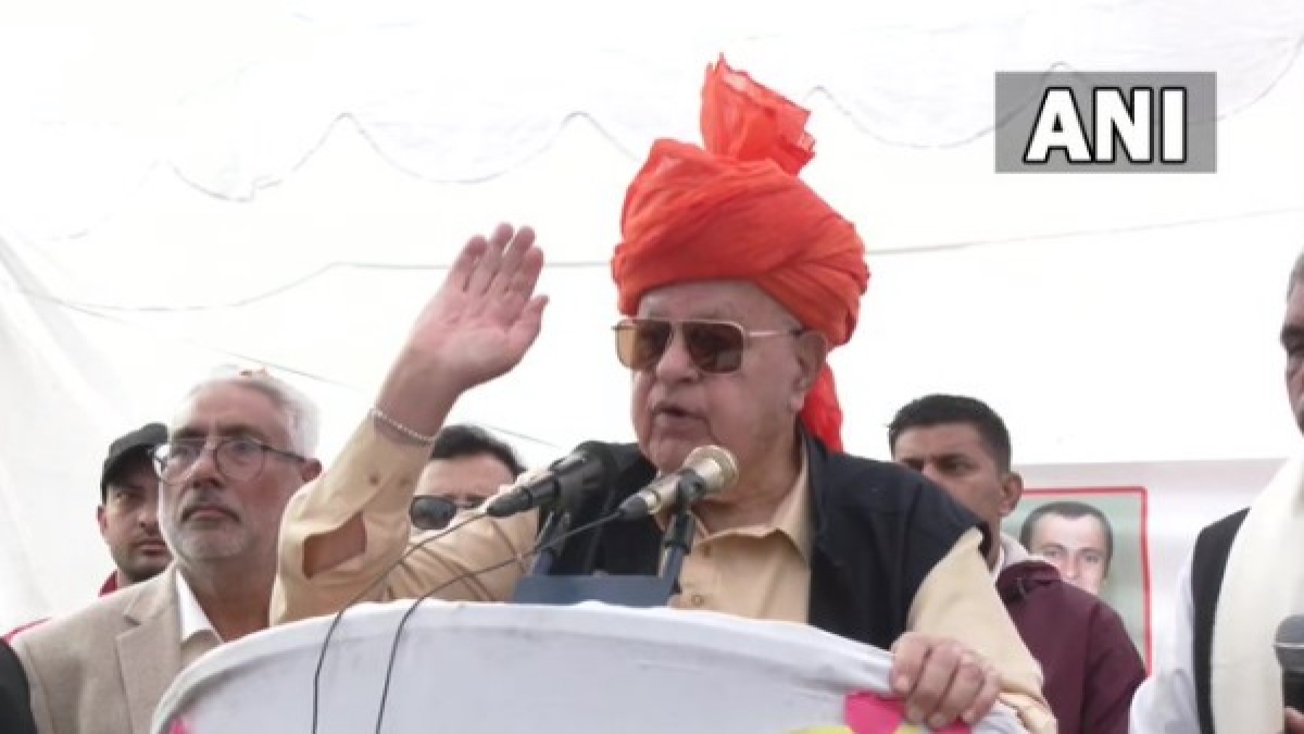 Farooq Abdullah SAYS They will use Hindu khatre mai hain during elections but not fall prey to it Farooq Abdullah SAYS They will use Hindu khatre mai hain during elections but not fall prey to it