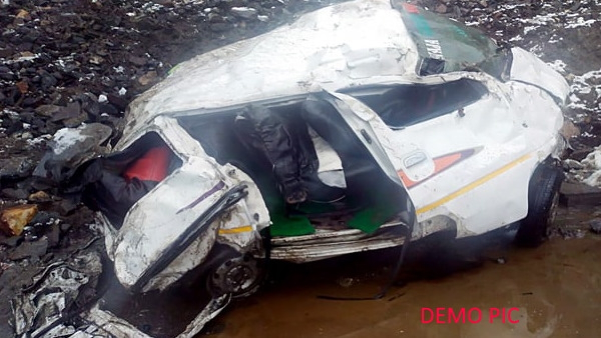 jammu kashmir 8 people died car fell into a deep gorge in Kishtwar jammu kashmir 8 people died car fell into a deep gorge in Kishtwar