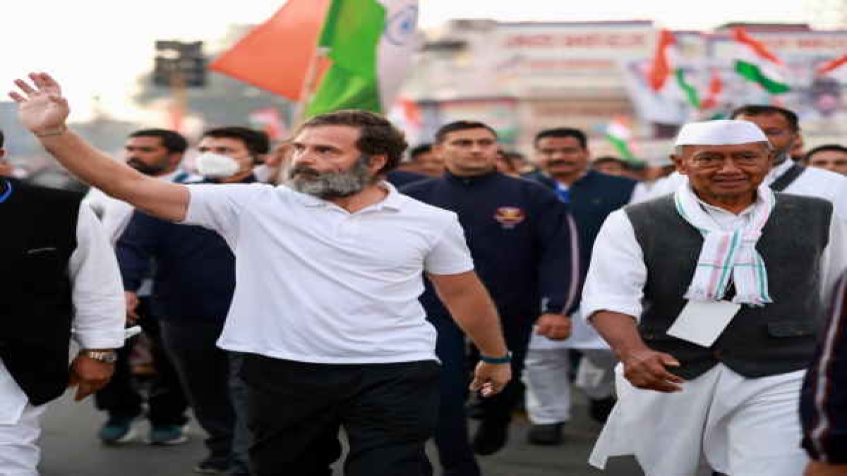 पत्रकार ने घुमाकर पूछा राहुल गांधी से सवाल