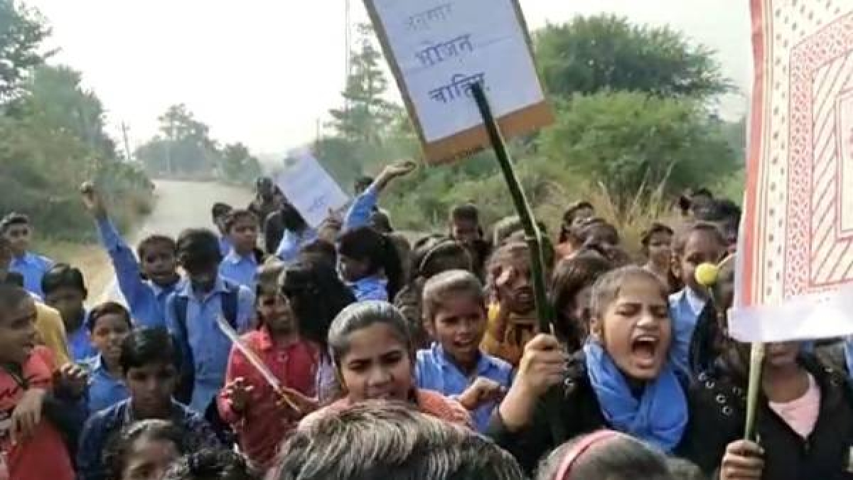 छात्रों ने खोले स्कूल व्यवस्था के पोल