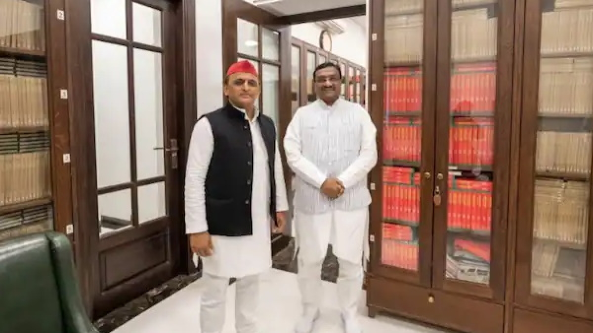 अखिलेश यादव अखिलेश यादव