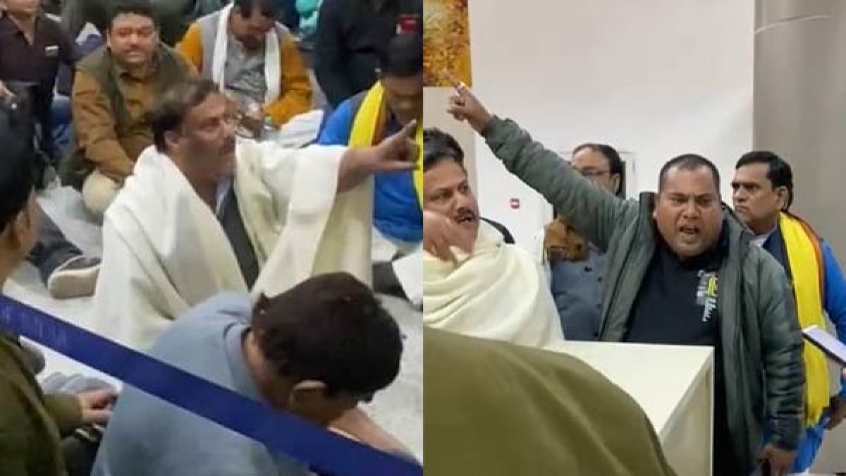 रात साढ़े दस बजे वाराणसी से गया विमान