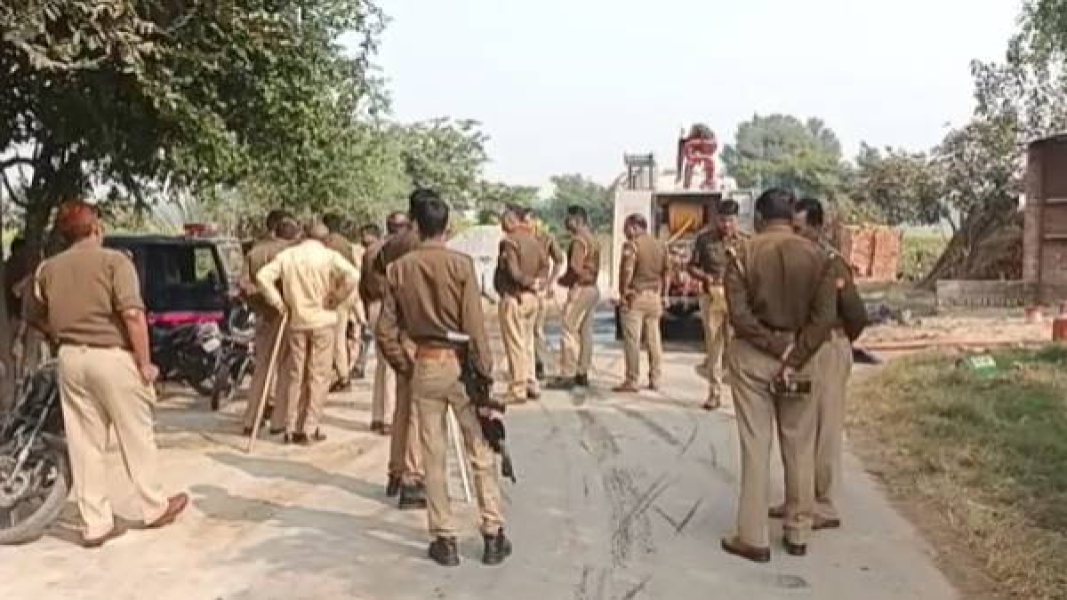मामूली विवाद में चढ़ा दिया ट्रेक्टर
