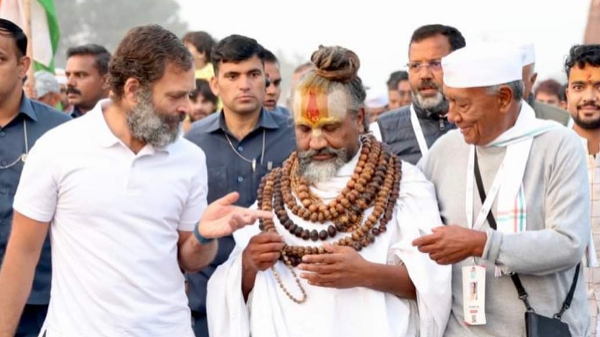 भारत जोड़ो यात्रा में शामिल हुए कंप्यूटर बाबा भारत जोड़ो यात्रा में शामिल हुए कंप्यूटर बाबा