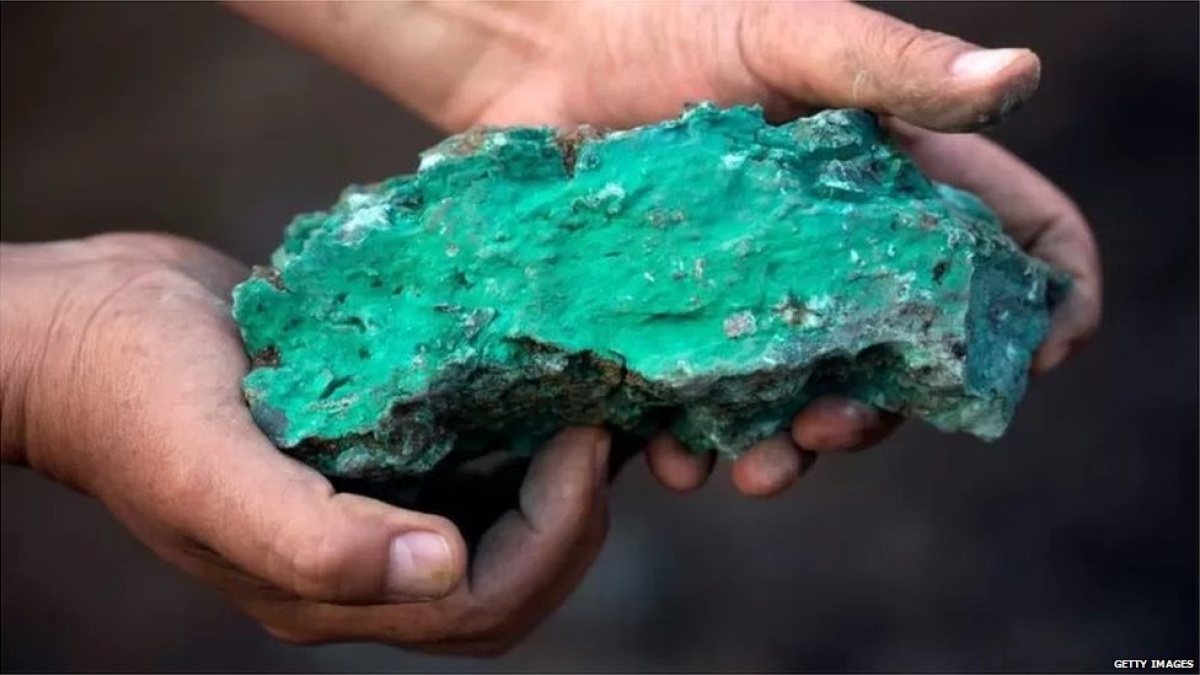 कोबाल्ट को नीला सोना भी कहा जाता है कोबाल्ट को नीला सोना भी कहा जाता है