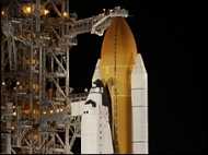 अंतरिक्ष से लौट रहा है एंडेवर