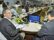 EC खुलासा : निरुपम व मिलिंद देवड़ा ने छपवाई पेड न्यूज़