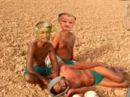 MCD में सफाए के बाद सोशल मीडिया में पड़े AAP पर झाड़ू