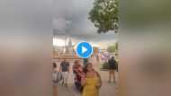 VIDEO : बवंडर जैसे बादलों से आतंकित हुए डिज्नी वर्ल्ड घूमने गए पर्यटक, इधर-उधर भागे