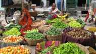 Vegetables Price In Delhi: टमाटर के बाद अब मिर्ची, अदरक और धनिया खरीदना हुआ मुश्किल, चेक करें नए रेट