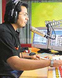 FM FM