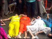 नैना देवी मंदिर में मची भगदड़ में 100 से ज़्यादा लोग मारे जा चुके हैं नैना देवी मंदिर में मची भगदड़ में 100 से ज़्यादा लोग मारे जा चुके हैं