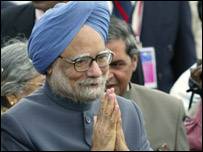 मनमोहन सिंह ने केरल से आए प्रतिनिधियों से मुलाक़ात की मनमोहन सिंह ने केरल से आए प्रतिनिधियों से मुलाक़ात की